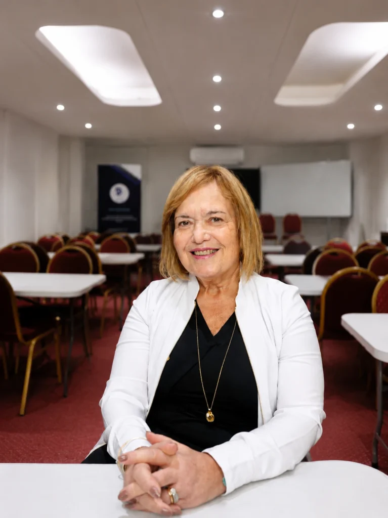 Dra. Myriam Carballo